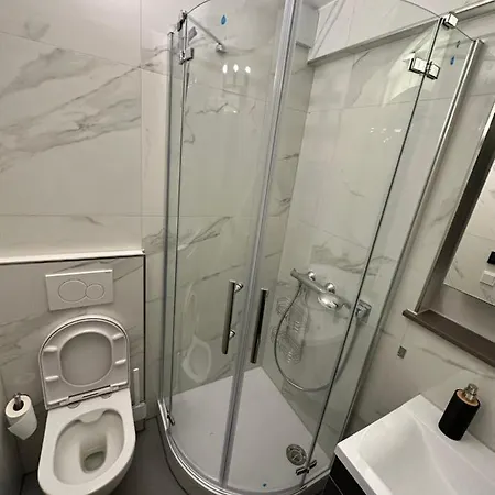 דירה Schone 2 Z. Mit Balkon מינכן